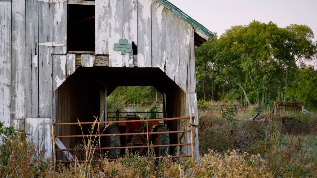 Barn Shot, 2